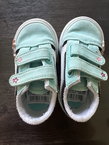 Toddler vans Carousel 1