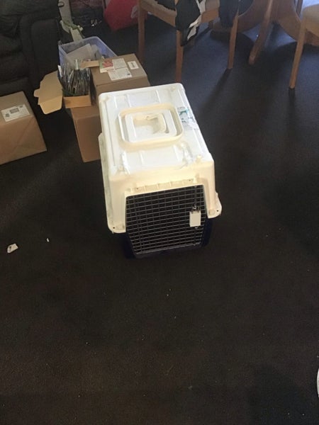 Cat / dog pet travel cage. S=R Carousel 1