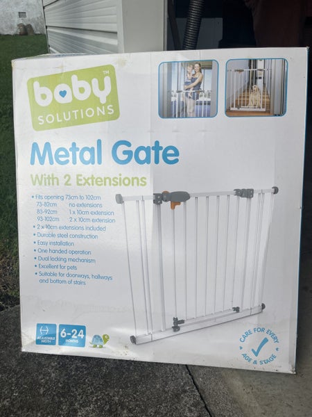 Baby Metal Gate Carousel 1
