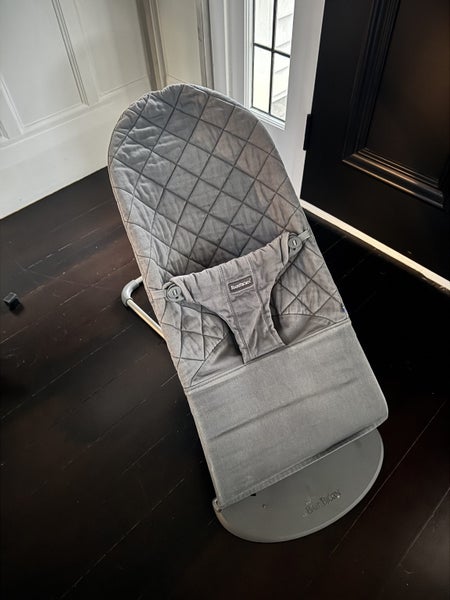 Baby Bjorn Bouncer + Spare Cover Carousel 2