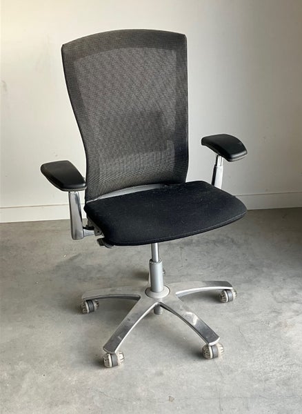 office chair Carousel 1