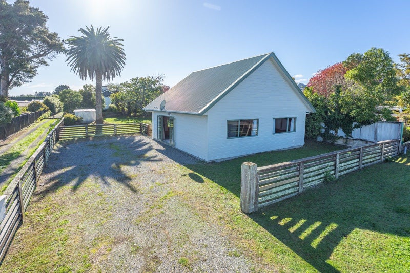 Image 1 of 20