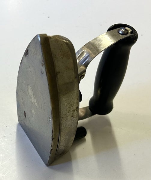 Vintage Curling Iron Heater - 400 Watts Carousel 5