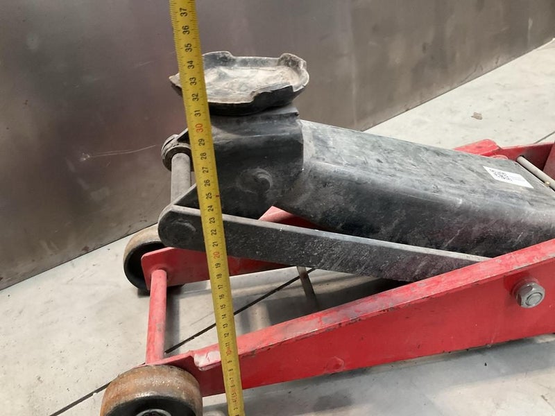 Industrial Trolley Jack Carousel 9