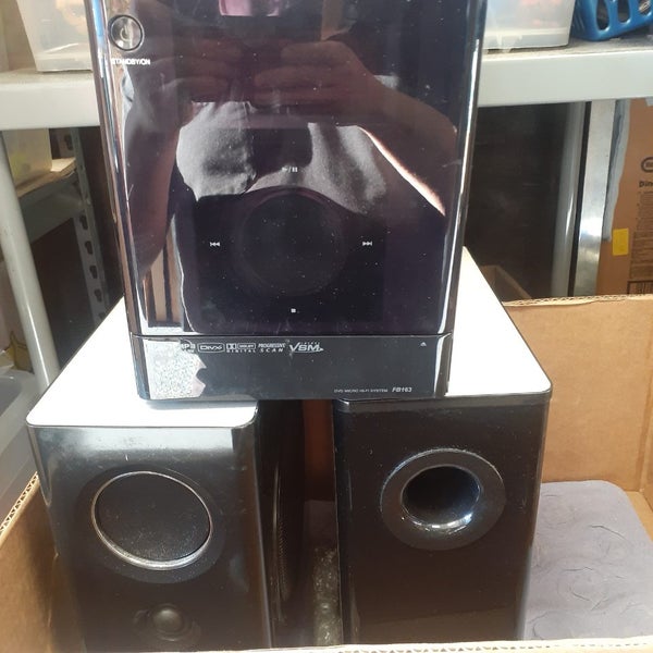 LG Mini System CD & Cassette Player with Remote Carousel 2