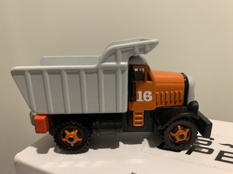 Monty Trucks Take N Play Push Along Thomas And Friends Die-Cast 2006 Carousel 2