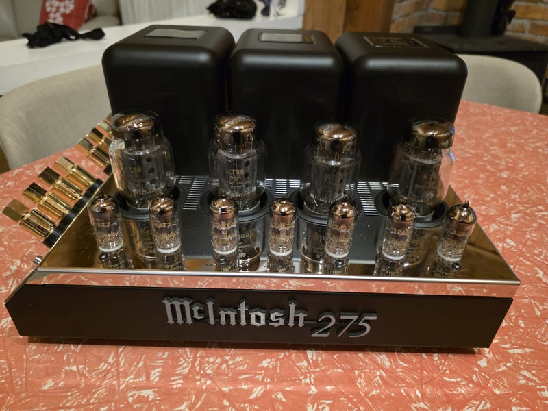 McIntosh MC275 MkVI Stereo Power Amplifier Carousel 1