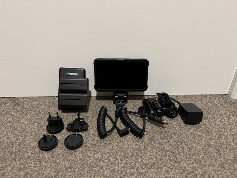 Atomos Shinobi 5" Camera Monitor + Accessories Carousel 1