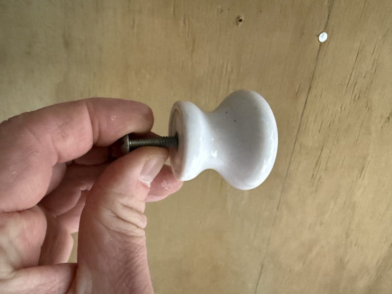 Knobs / handles for drawers Carousel 2