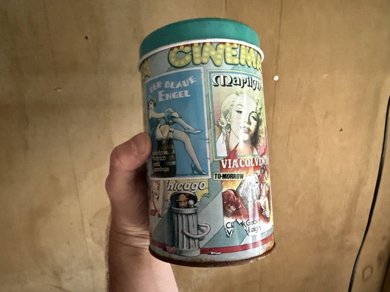 2 old tins Carousel 2