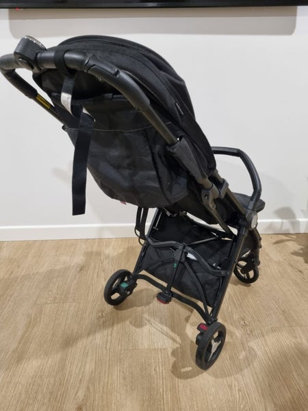 Silver cross jet push chair Carousel 2