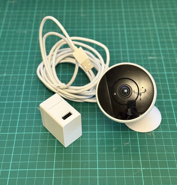 Logitech Logi Circle 2 Wired Camera Carousel 1