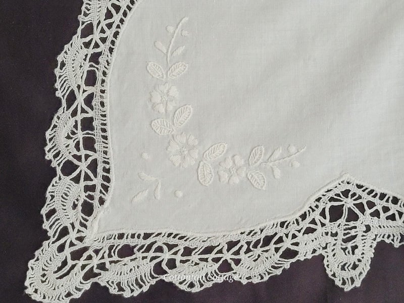 Cotton & Crochet Lace Tablecloth Hearts 82cm x 85cm Carousel 4