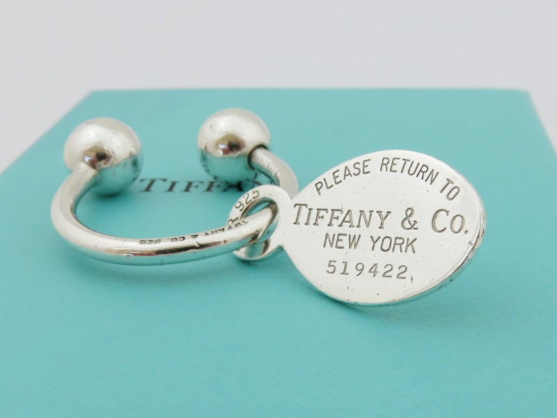 TIFFANY & CO Sterling Silver Return to Tiffany Oval Tag Keyring Carousel 1