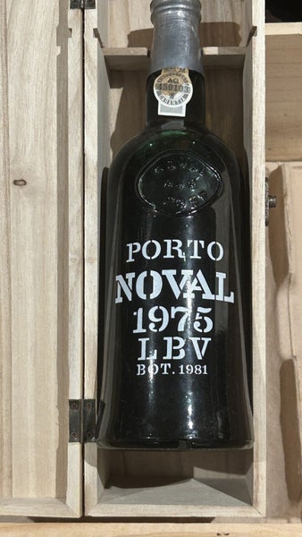1975 PORTUGUESE PORT (Great 50th Birthday present!) Carousel 2