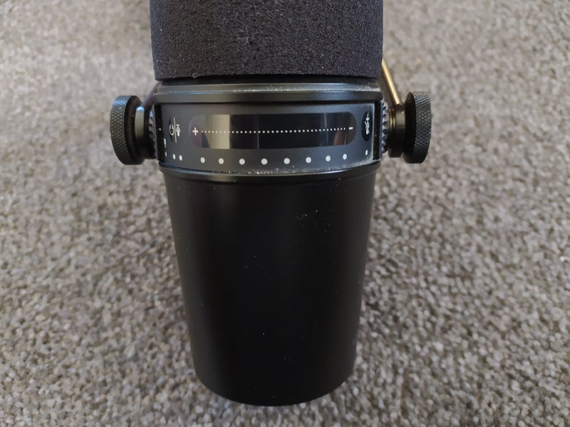 Shure MV7 USB / XLR Microphone Carousel 4