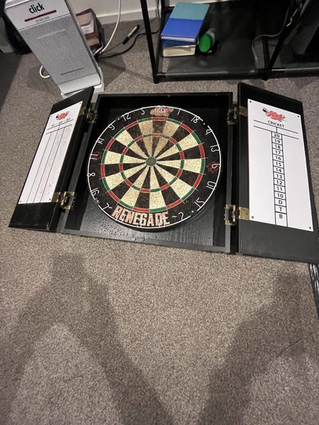 Dart board+cabinet+darts Carousel 1