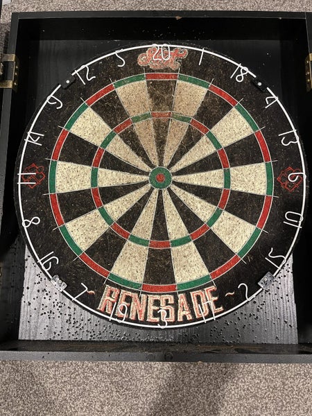 Dart board+cabinet+darts Carousel 4