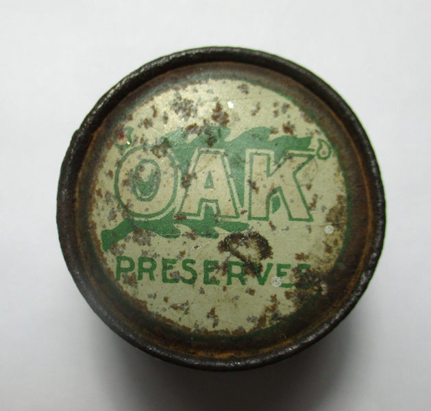 Thompson & Hills Auckland Tomato Sauce Bottle with Original Tin Cap Carousel 5