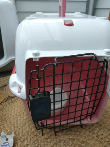 Bulk cat gear: felt bed, cage, collar, enclosed litter, toys Carousel 2