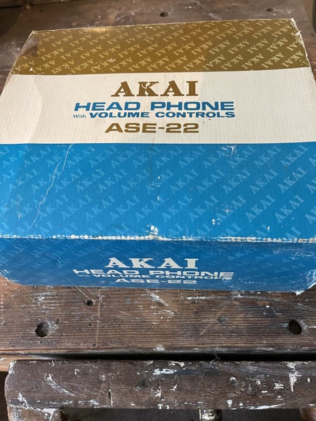 Akai 1971 Headphones Carousel 4