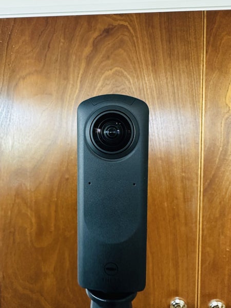 Ricoh Theta Z1 51GB model Carousel 3
