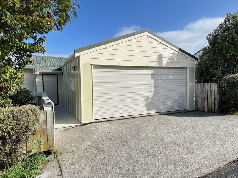 Image 1 of 18