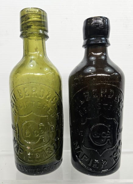 2 x Gilberd & Co Napier internal thread bottles - 1898 & 1900 Carousel 1