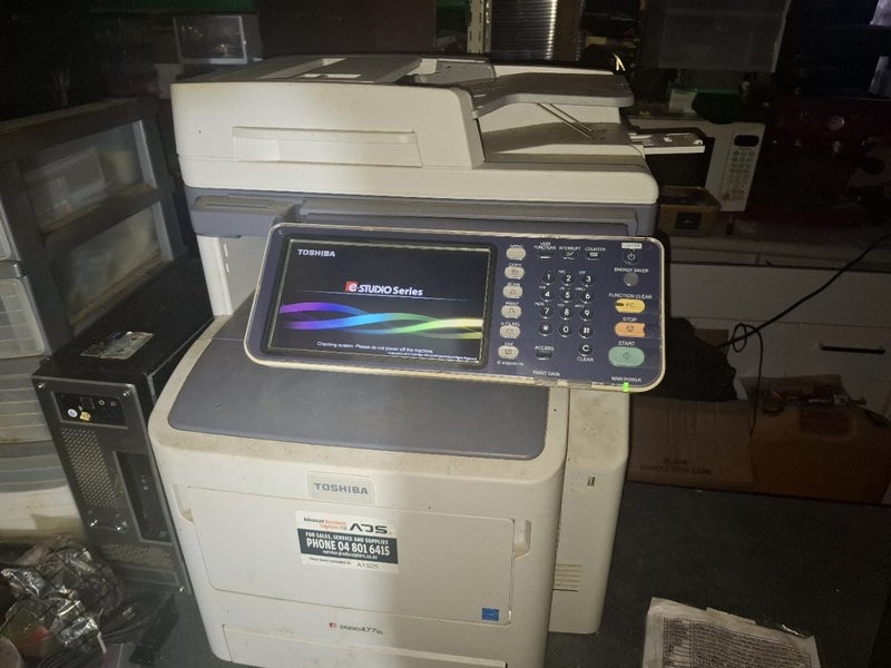 Toshiba e-Studio 477SL with F101 Hard Drive error (powers) for parts only. Carousel 1
