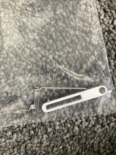 Ipod Nano 2GB | 2nd Gen Silver damaged Carousel 8