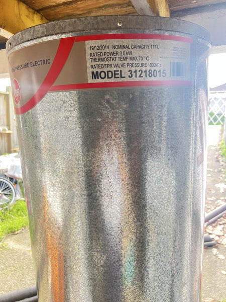Rheem Mains Pressure 177L with pressure valves Carousel 3