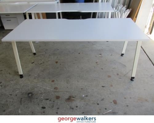 PR5780 White Straight Desk Carousel 1
