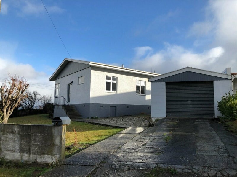 Image 1 of 7
