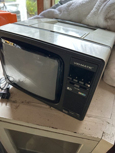 Vid-Matic Mini Retro TV Carousel 1