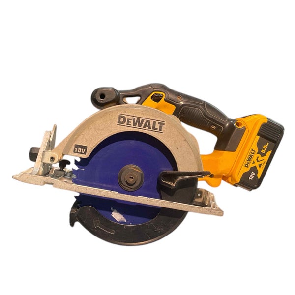 DEWALT IMPACT DRILL AND CIRCULAR SAW KIT Carousel 2
