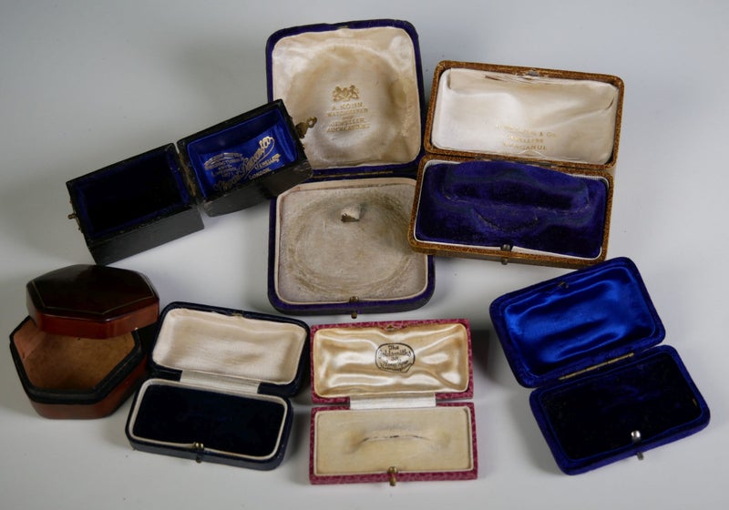 Collection of Antique & Vintage Jewellery Boxes - Incl. Kohn Auckland Jeweller Carousel 2