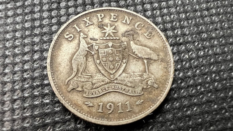 1911 Australian One Sixpence Silver Coin - Harder Date - Lot E224 Carousel 1