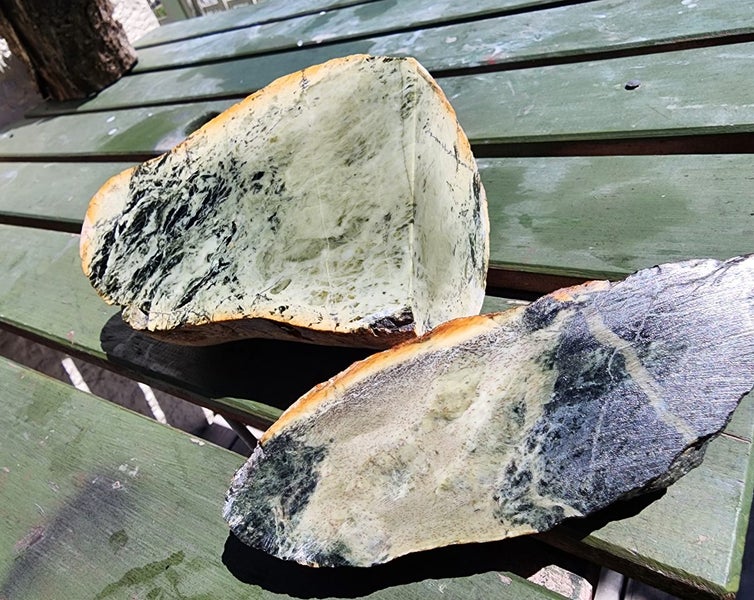NZ Jade Pounamu Rocks $1 Reserve Carousel 1