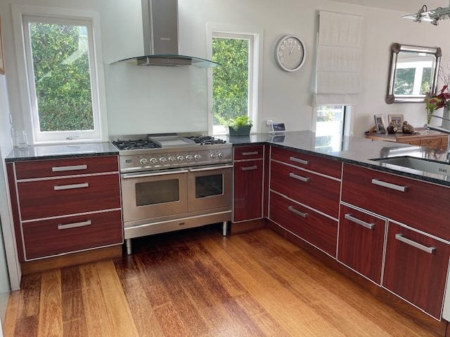 Used kitchen Carousel 1