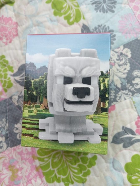 McDonald's MINECRAFT DENNIS TOY Carousel 1
