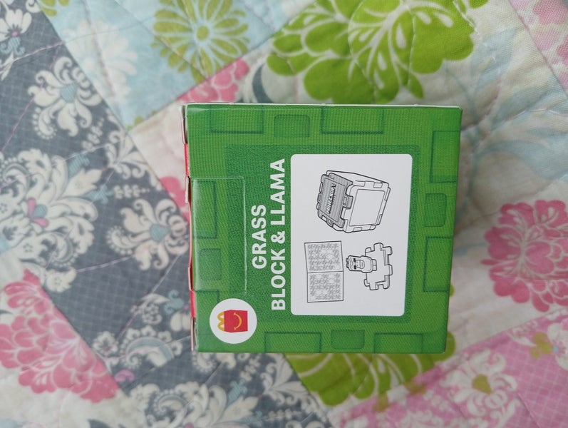 McDonald's MINECRAFT GREEN BLOCK N LLAMA Carousel 2