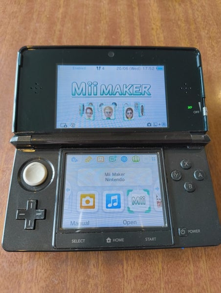 Nintendo 3DS console and 2 games Carousel 1