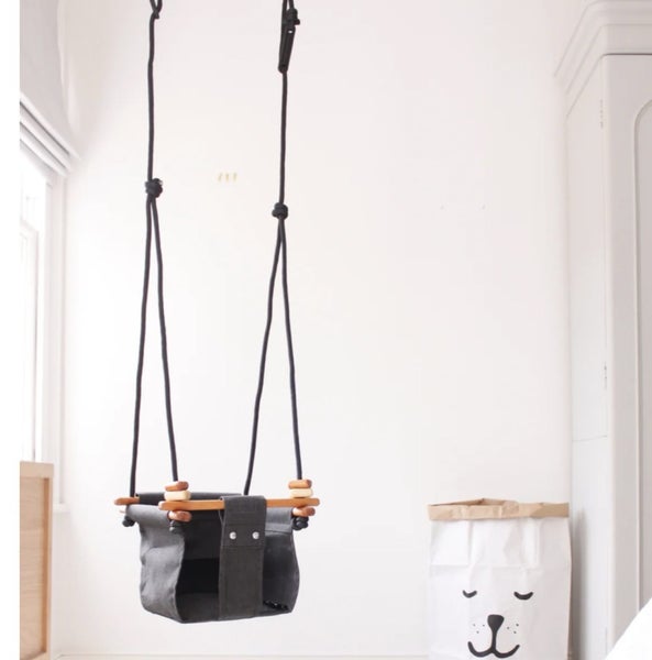 Solvej Toddler Swing - Black Carousel 2