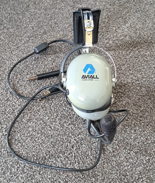 Aviall aircraft headset Carousel 2
