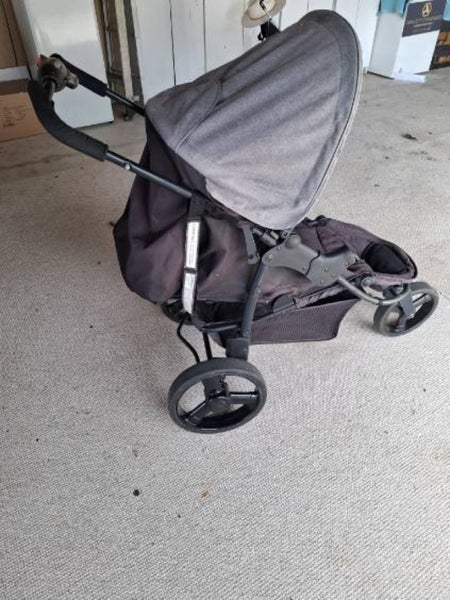 Mothers choice pram with capsule Carousel 6