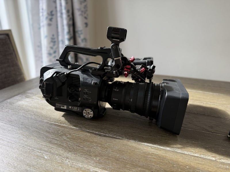 Sony FS7 Mkii Video Camera Carousel 1