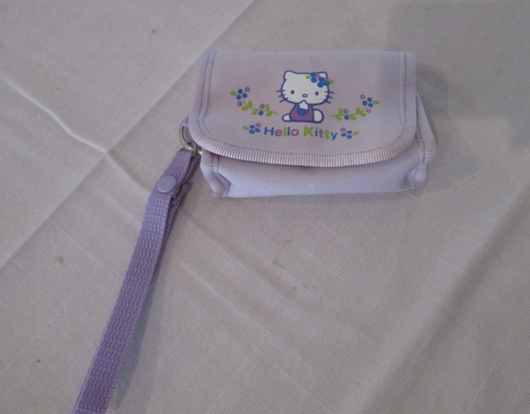 Small Hello Kitty Purse Carousel 1