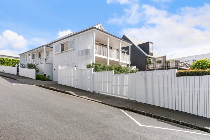 Image 1 of 20