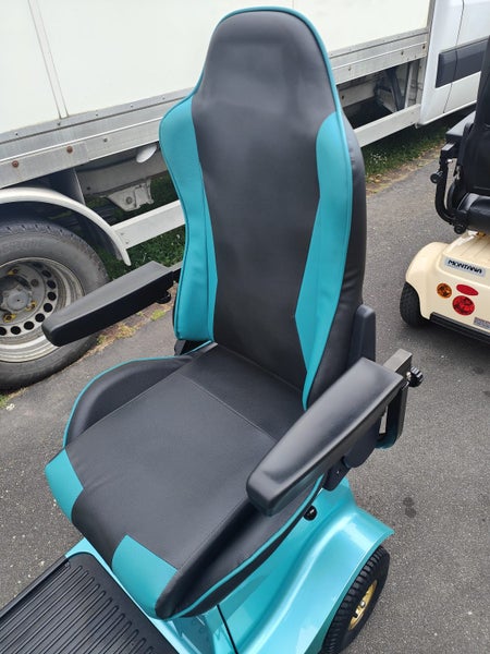 Unmatched ride comfort, with Sports Car suspension. Australian Designed and Eng. Carousel 8