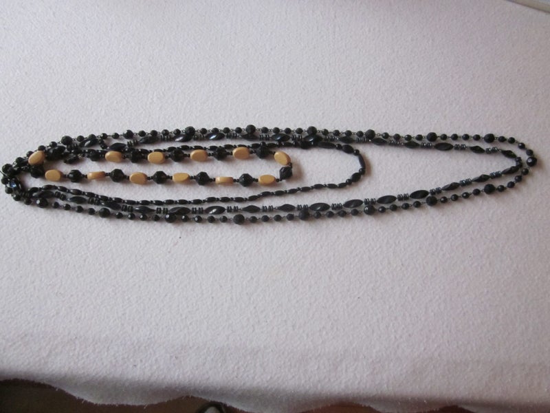 4 Art Deco-Retro Bundle of Black Necklaces Carousel 1